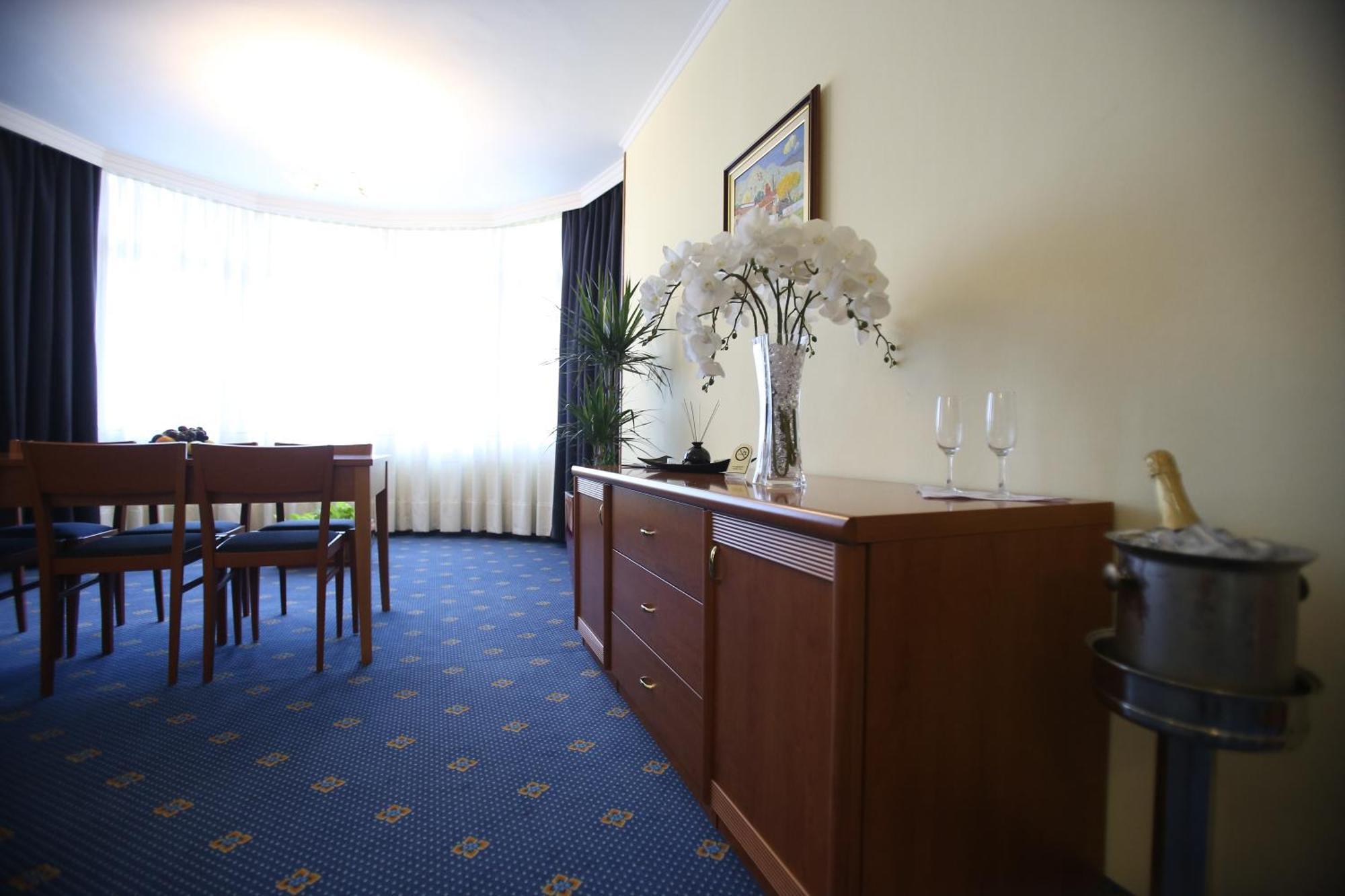 Hotel Continental Vorë Rom bilde