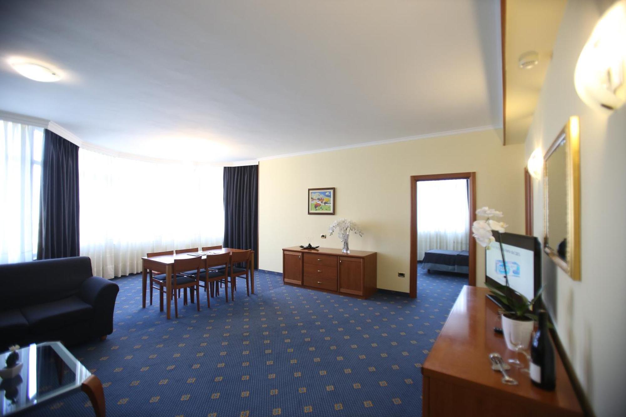 Hotel Continental Vorë Rom bilde