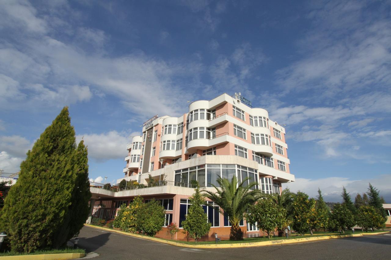 Hotel Continental Vorë Eksteriør bilde