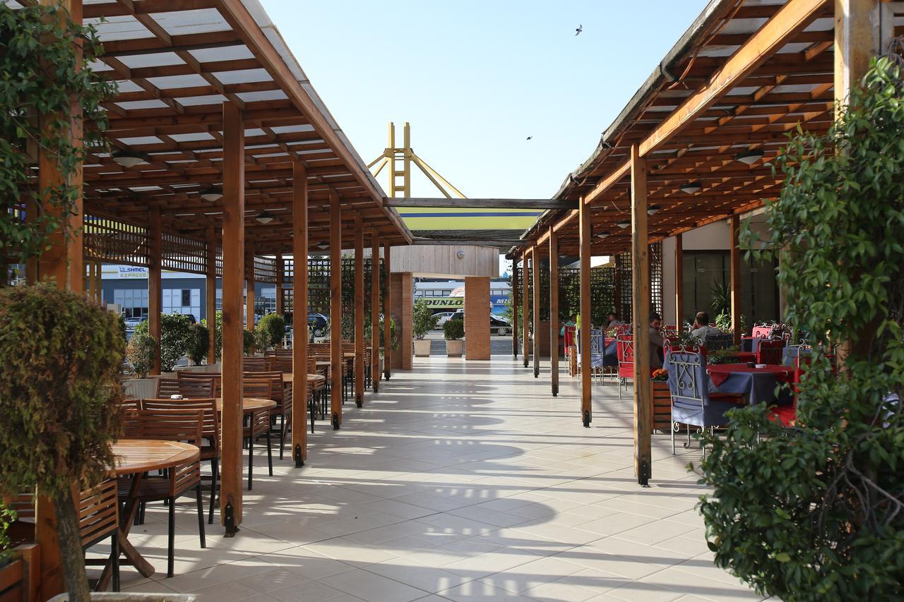 Hotel Continental Vorë Eksteriør bilde